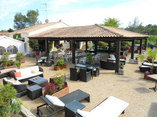 Bungalow Claret Vacquieres  Bagian luar foto