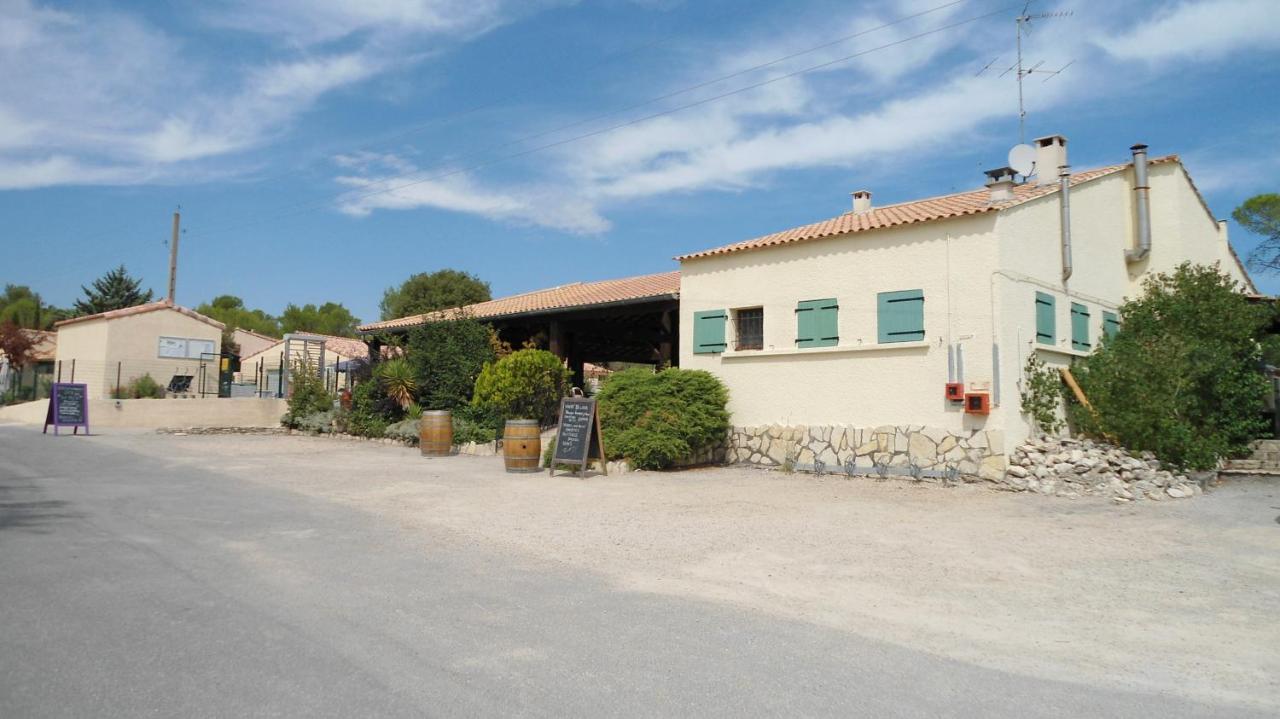 Bungalow Claret Vacquieres  Bagian luar foto